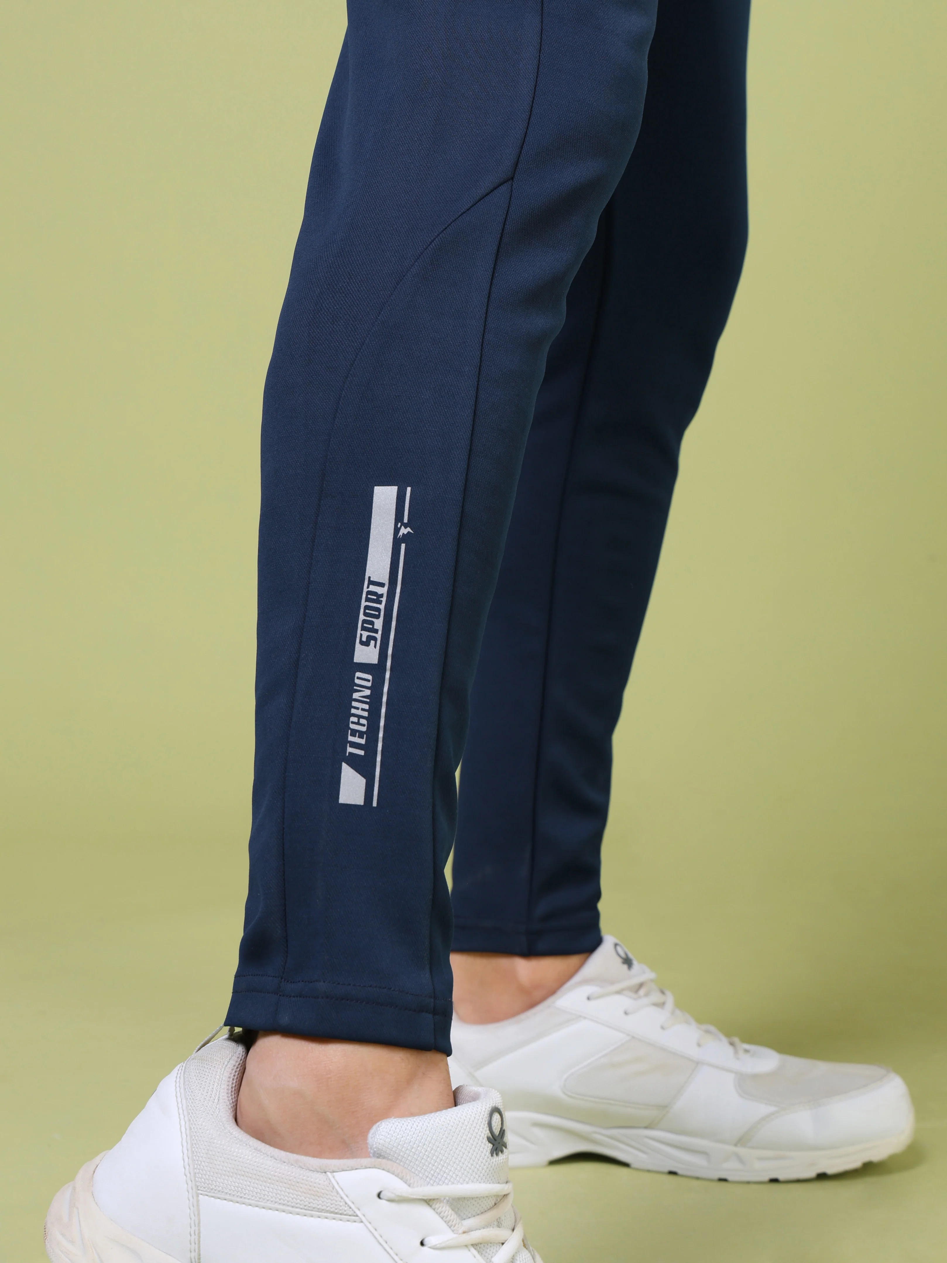 Men Solid Slim Fit Trackpants with ELASTO PLUS - Image 7
