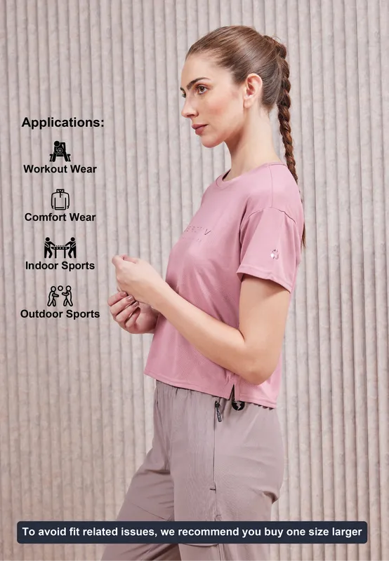 Women Printed Boxy Fit Crew Neck Crop Top with VENTMESH - Image 5