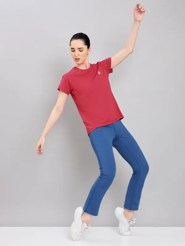 Women Solid Slim Fit Crew Neck T-shirt with TECHNO COOL+ - Image 4