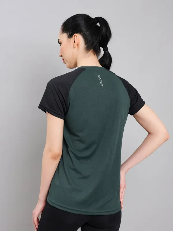 Women Colorblock Slim Fit Crew Neck T-shirt with TECHNO COOL+ - Image 3