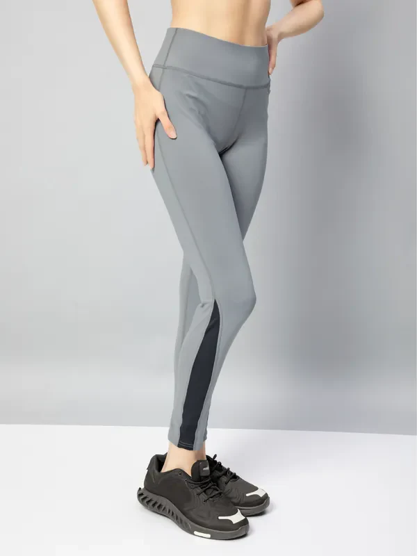 Women Solid Slim Fit Tights with ELASTO PLUS - Image 4