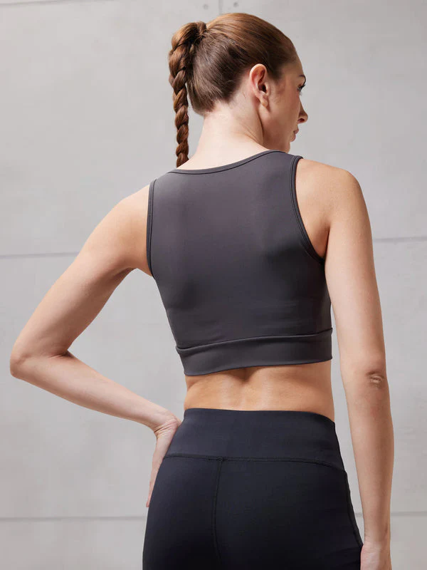 Women Solid Slim Fit Scoop Neck Sports Bra with ELASTO PLUS - Image 4