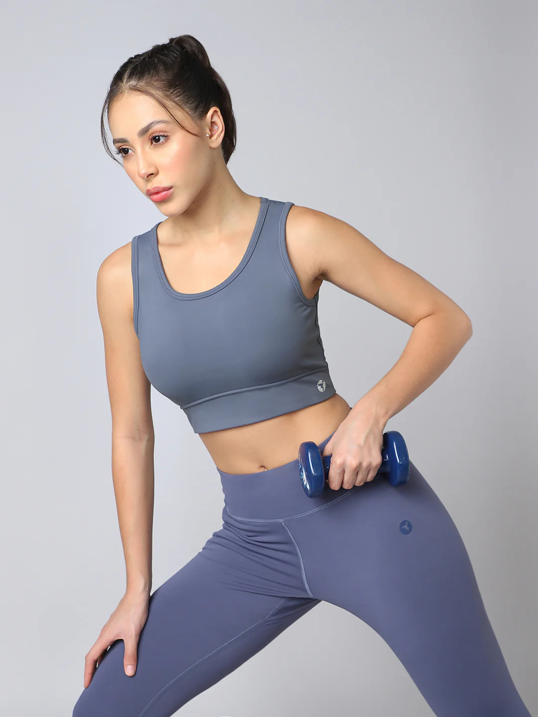 Women Solid Slim Fit Scoop Neck Sports Bra with ELASTO PLUS - Image 4