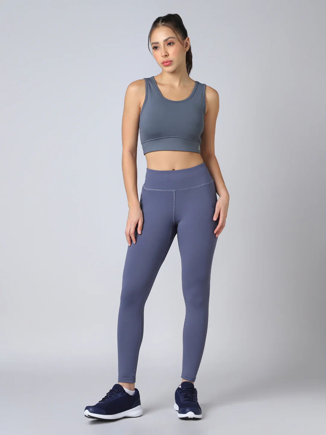Women Solid Slim Fit Scoop Neck Sports Bra with ELASTO PLUS - Image 6