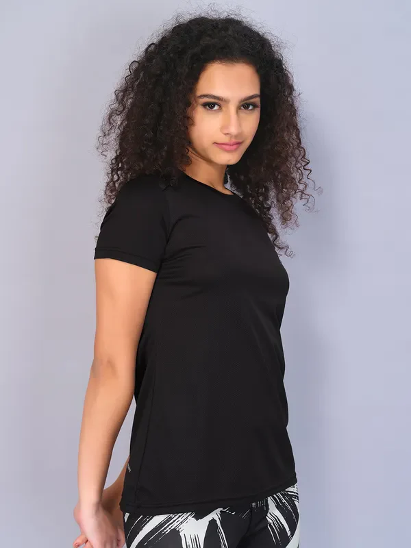 Women Solid Slim Fit Crew Neck T-shirt with TECHNO COOL - Image 4