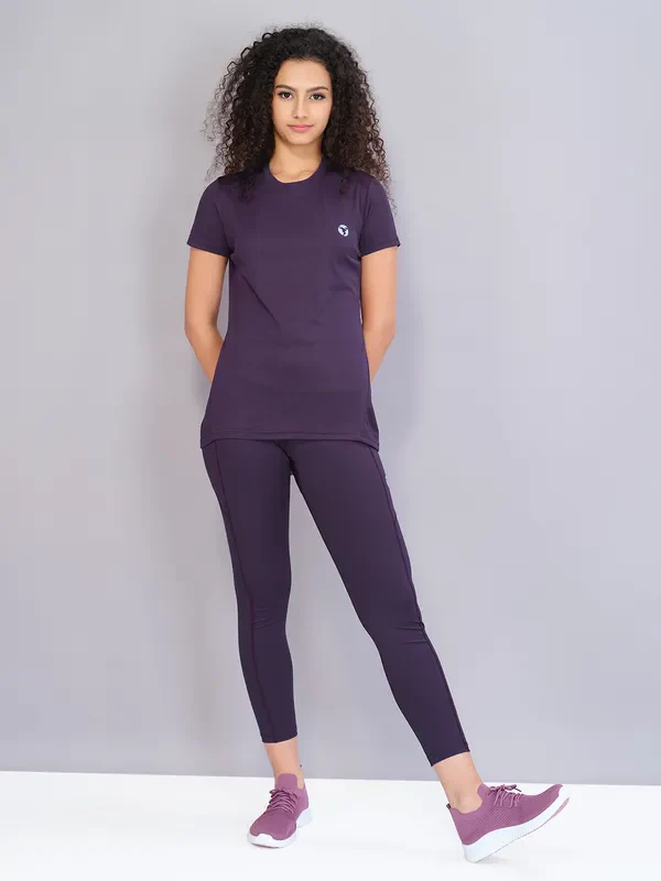 Women Solid Slim Fit Crew Neck T-shirt with TECHNO COOL - Image 3