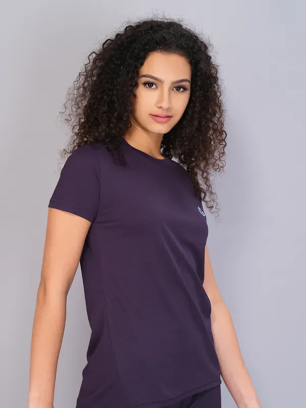 Women Solid Slim Fit Crew Neck T-shirt with TECHNO COOL - Image 4
