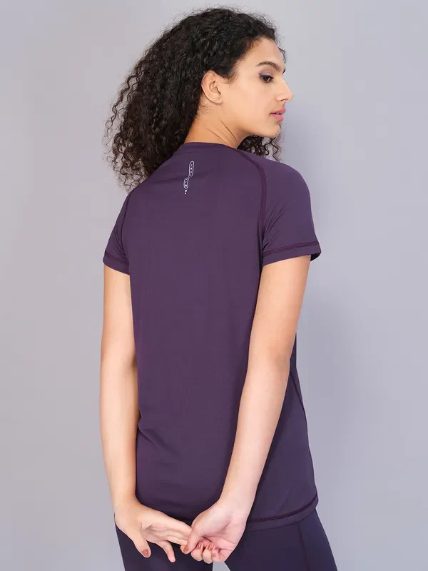 Women Solid Slim Fit Crew Neck T-shirt with TECHNO COOL - Image 4