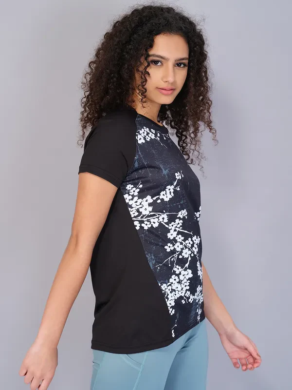 Women Printed Slim Fit Crew Neck T-shirt with TECHNO COOL - Image 4