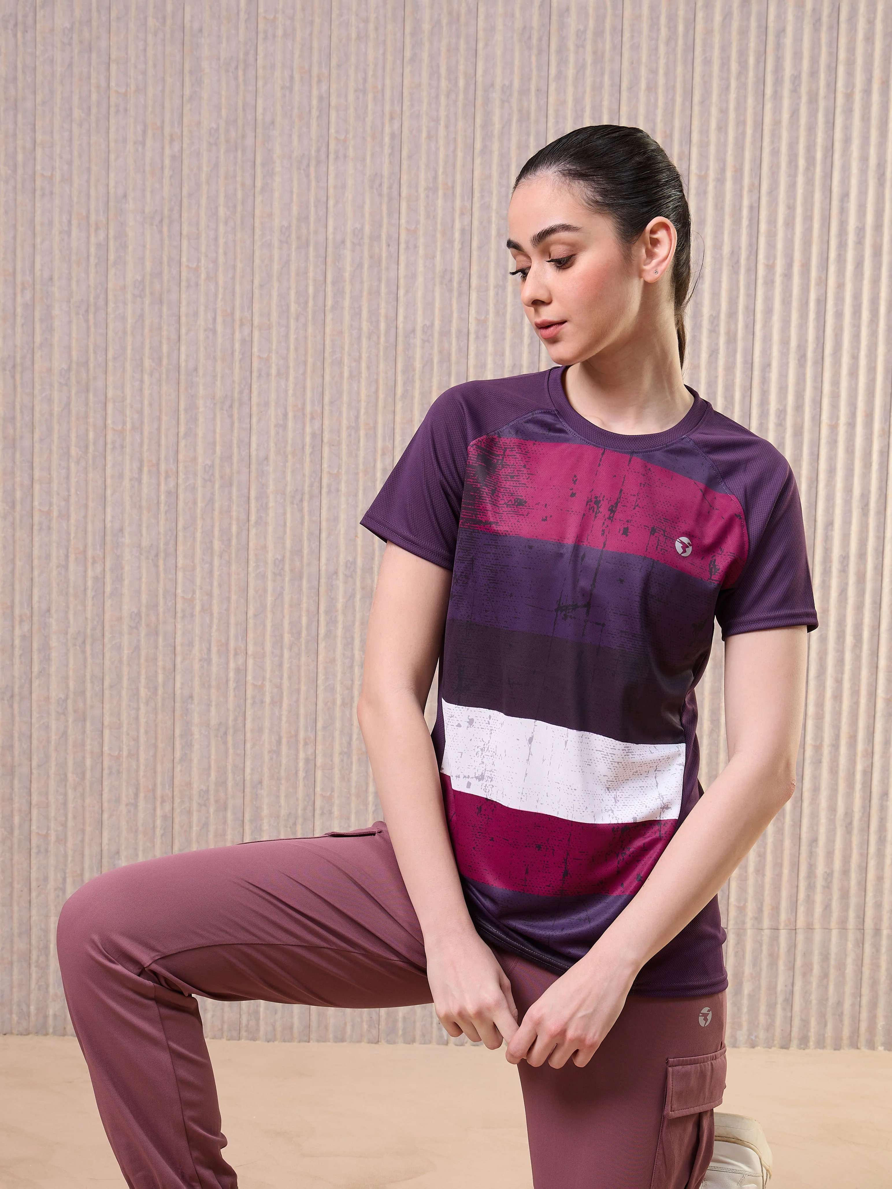 Women Printed Slim Fit Crew Neck T-shirt with TECHNO COOL
