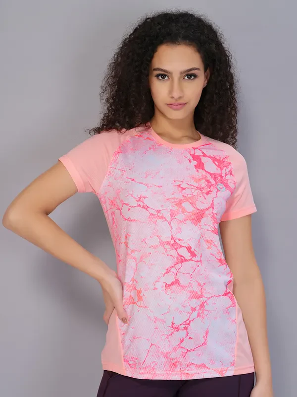 Women Printed Slim Fit Crew Neck T-shirt with TECHNO COOL