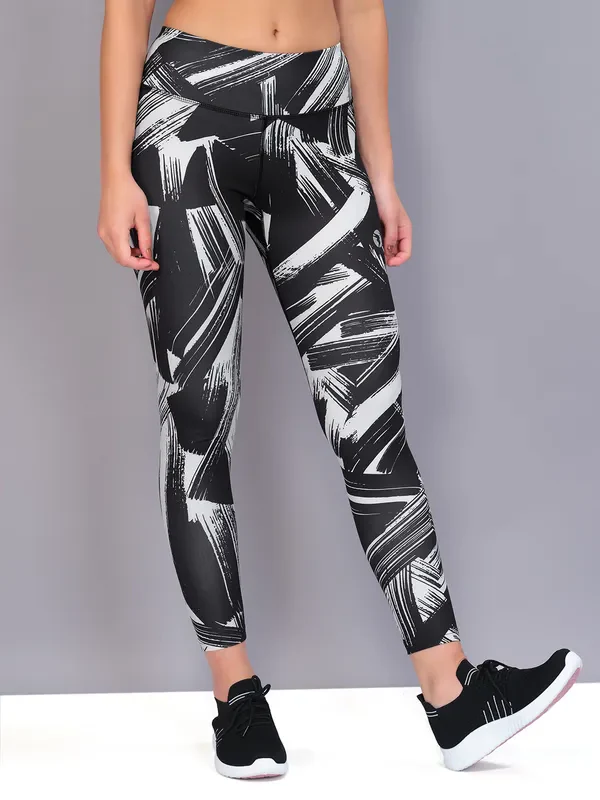 Women Printed Slim Fit Tights with TECHNO COOL
