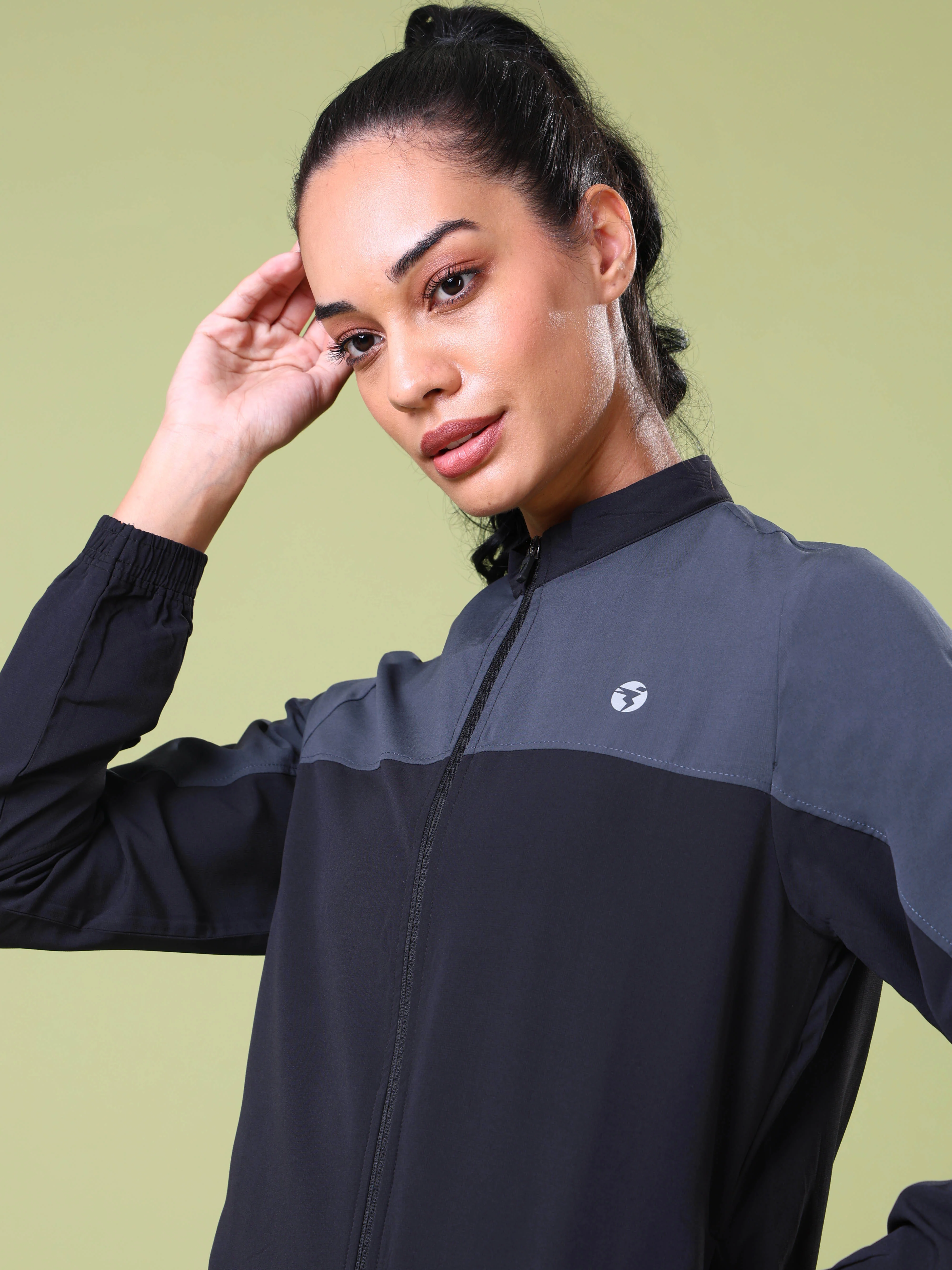 Women Colorblock Slim Fit Mock Neck Sports Jacket with TECHNOLITE - Image 6