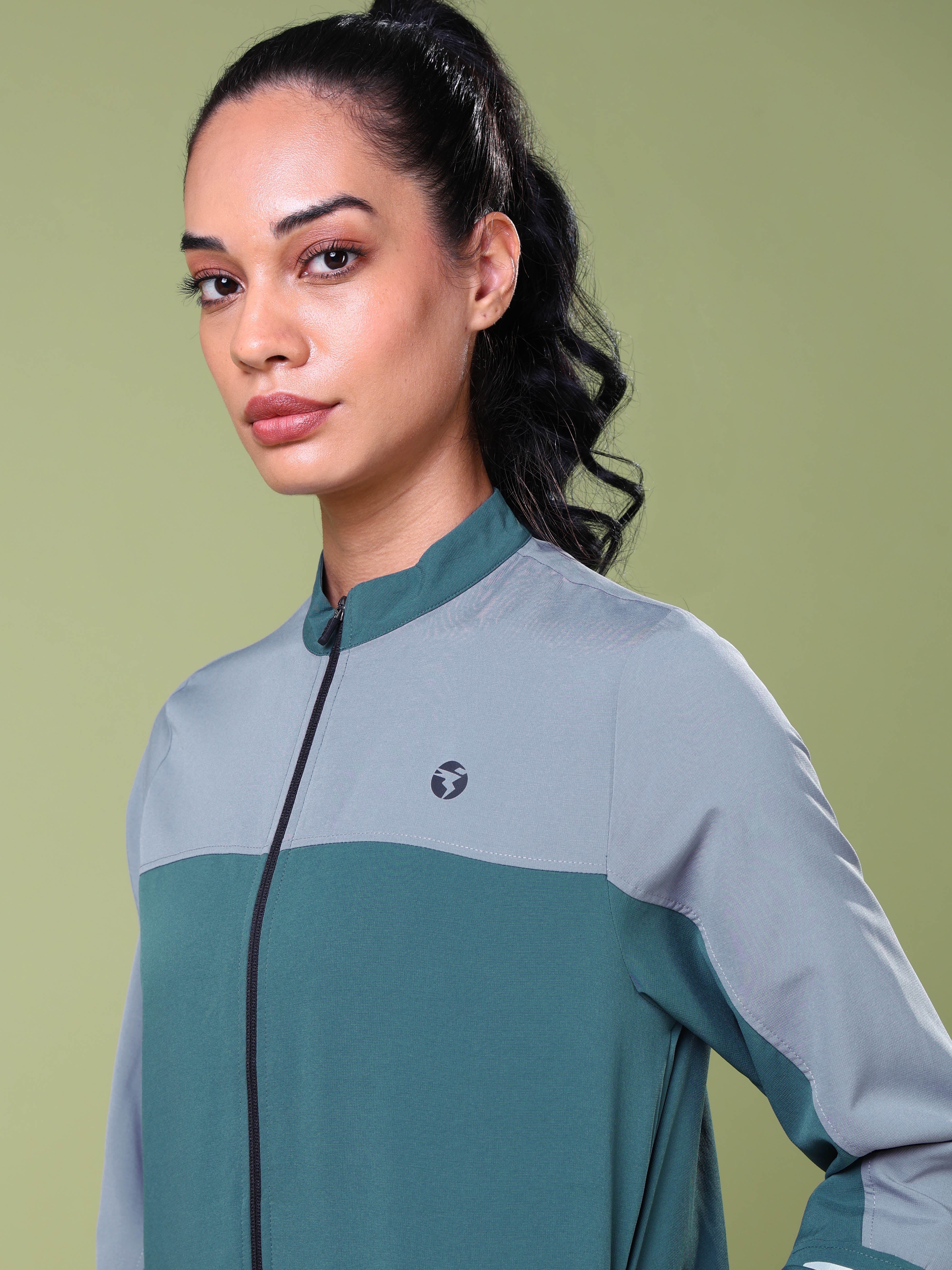 Women Colorblock Slim Fit Mock Neck Sports Jacket with TECHNOLITE - Image 6