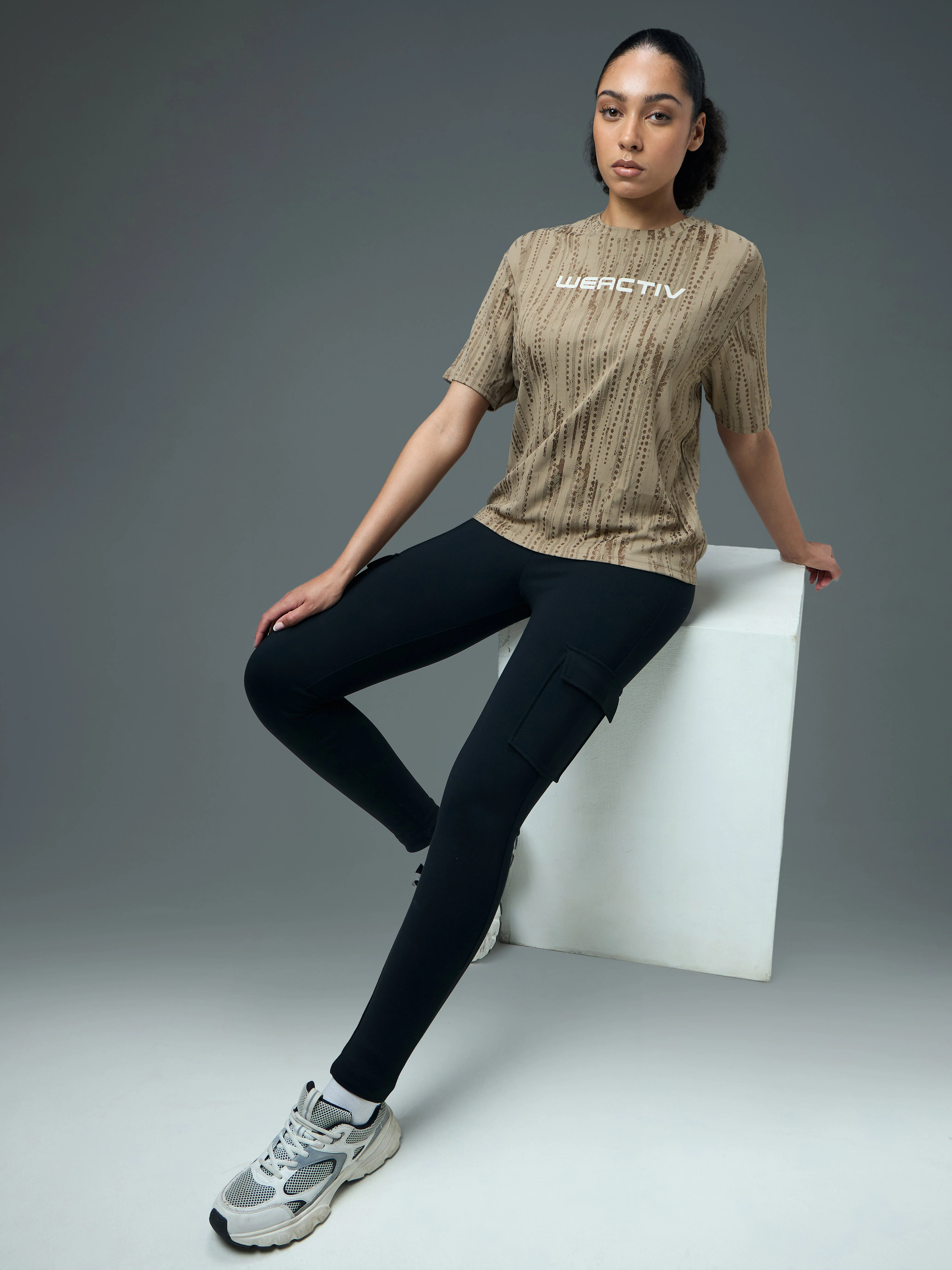 Women Jacquard Boxy Fit Round Neck T-shirt with DOUBLE COOL - Image 5