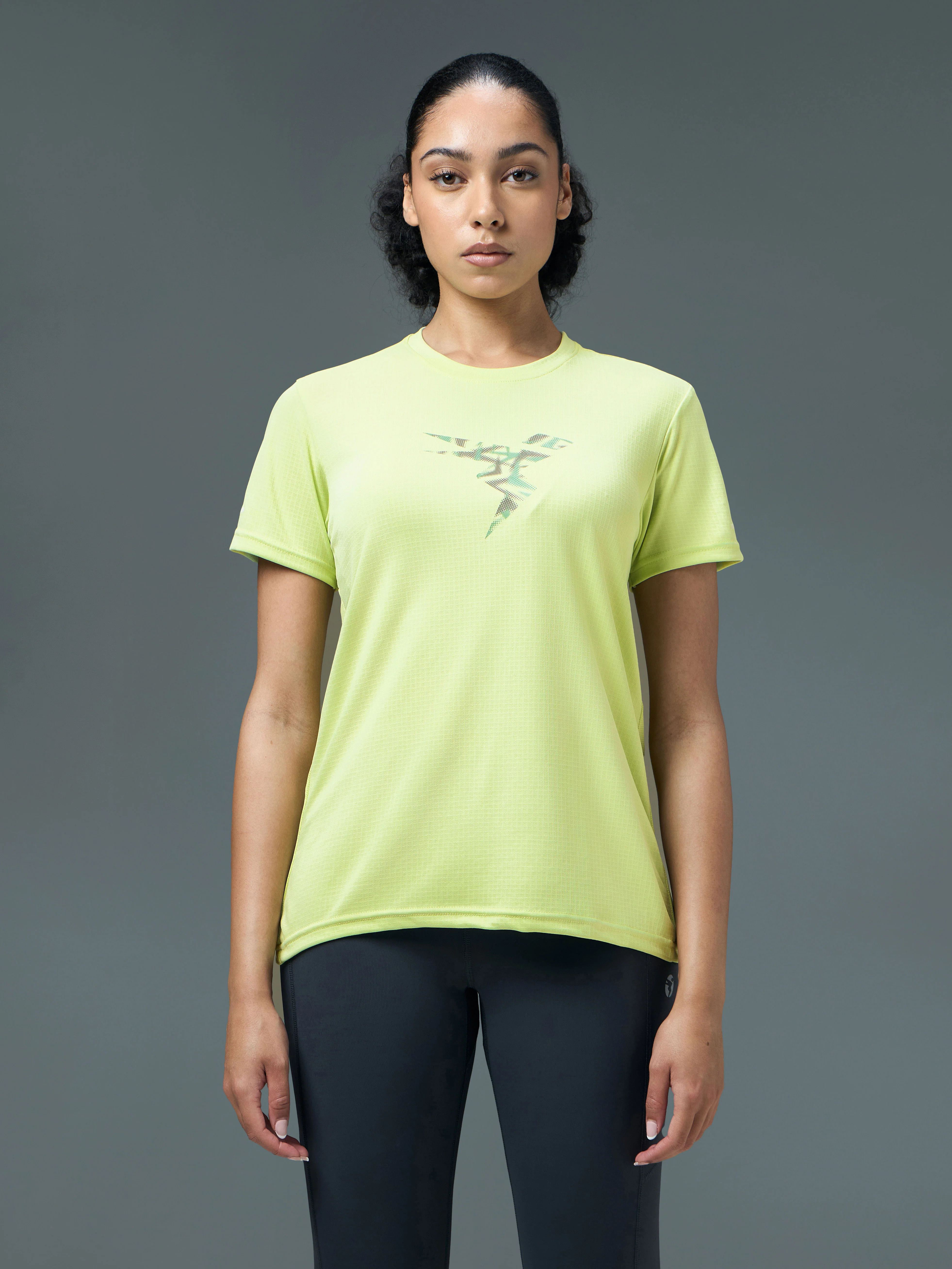 Women Printed Regular Fit Round Neck Sports Tee with TECHNOCOOL+