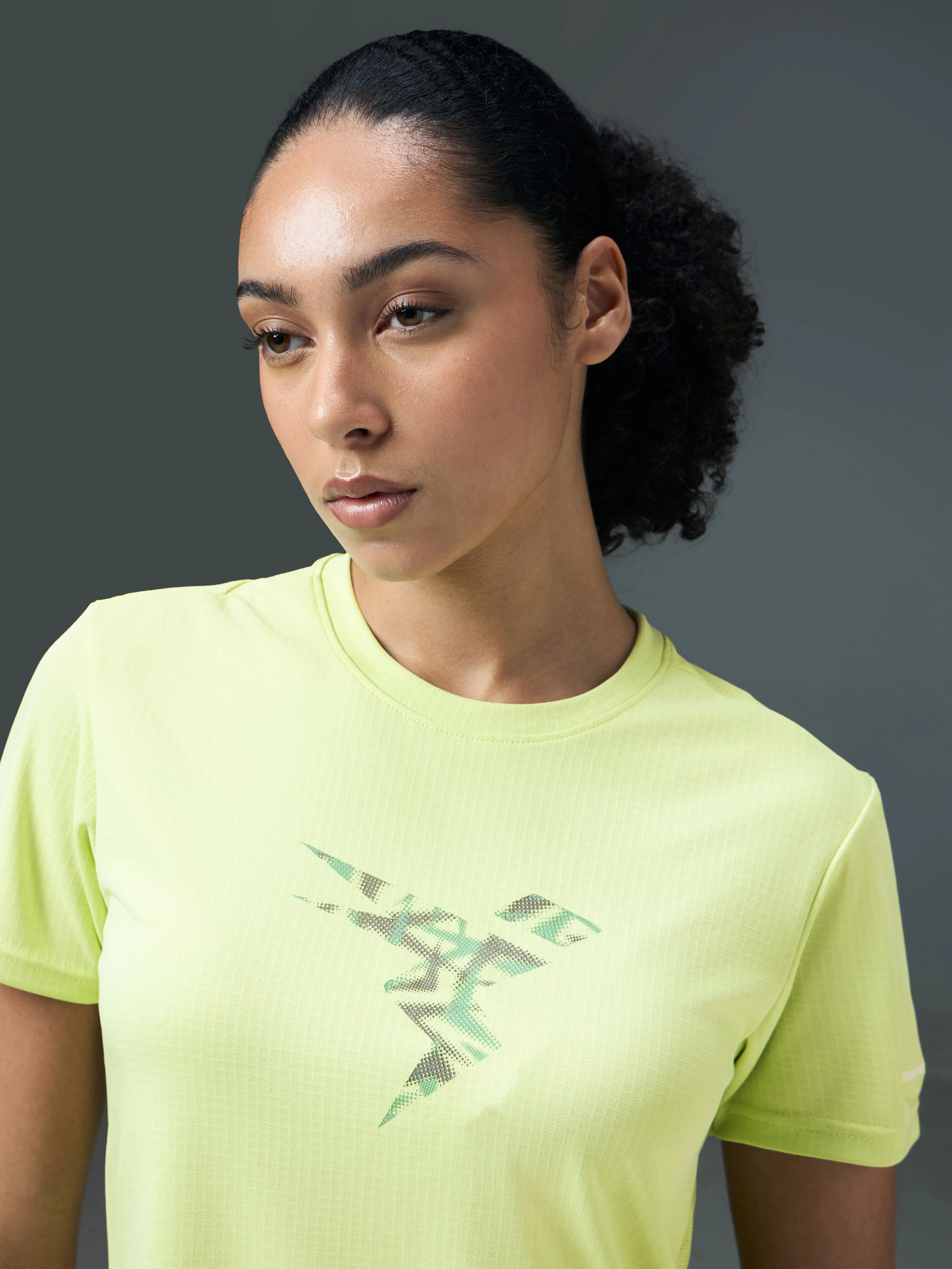Women Printed Regular Fit Round Neck Sports Tee with TECHNOCOOL+ - Image 5