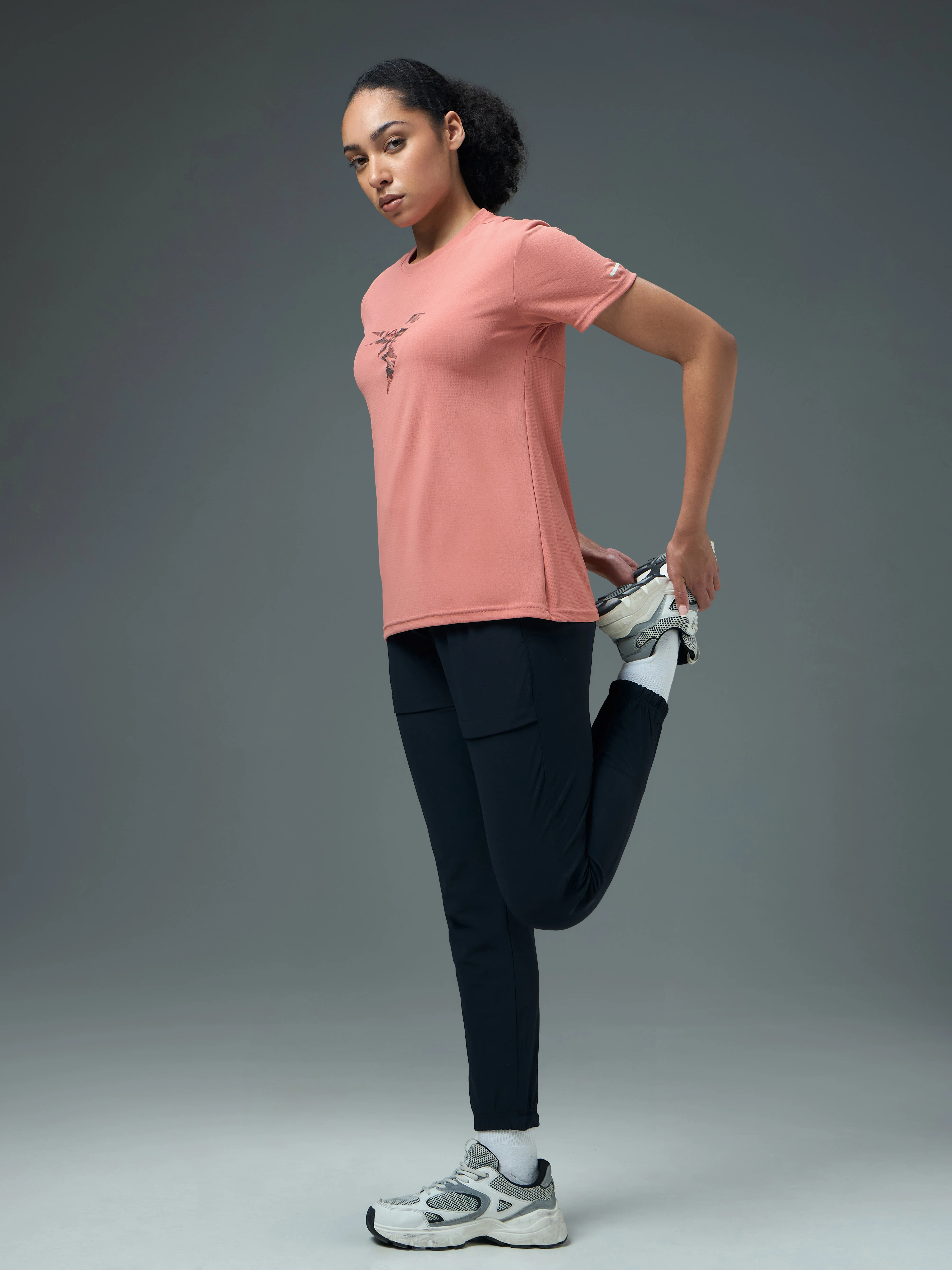 Women Printed Regular Fit Round Neck Sports Tee with TECHNOCOOL+ - Image 5