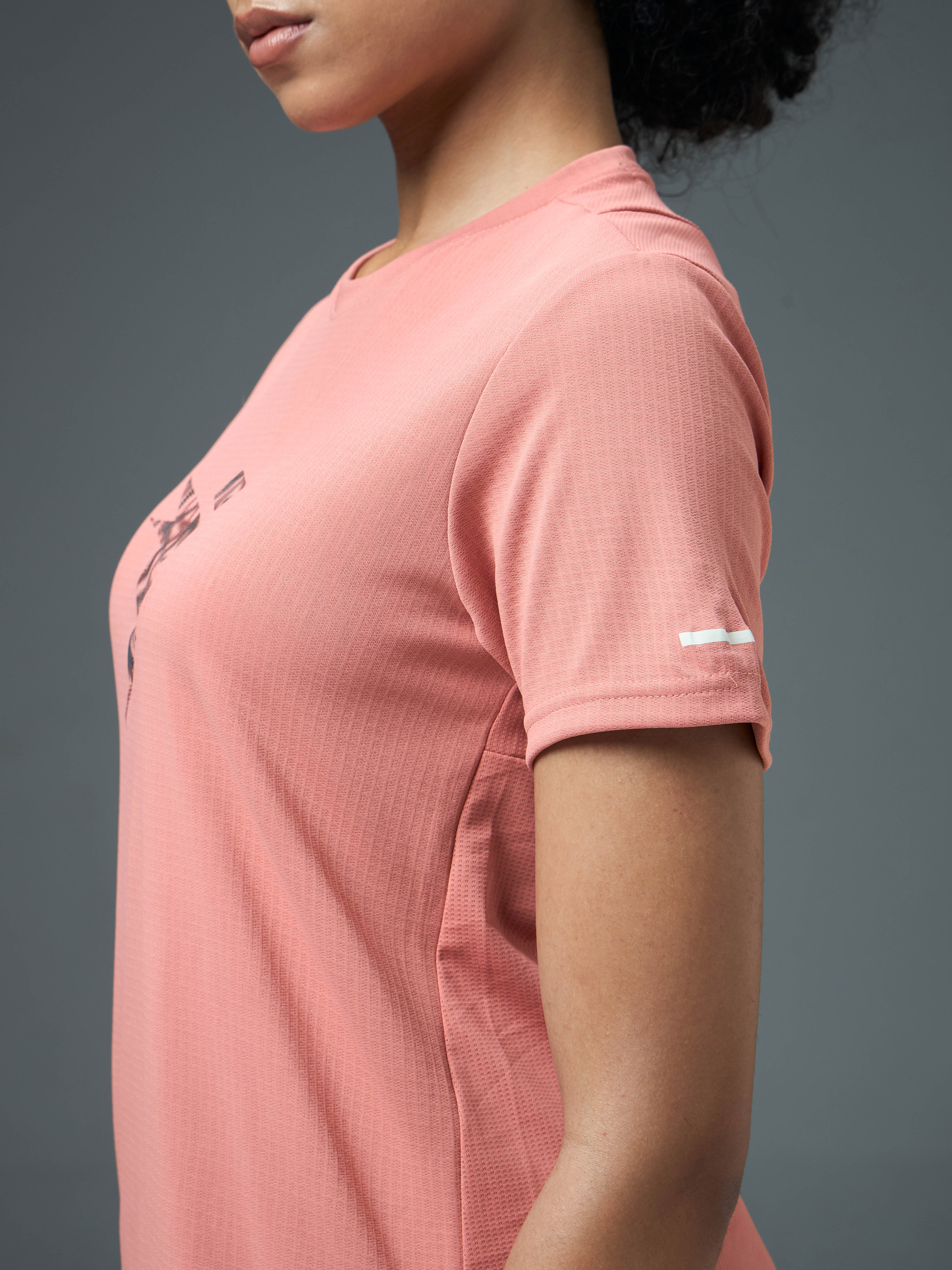 Women Printed Regular Fit Round Neck Sports Tee with TECHNOCOOL+ - Image 7