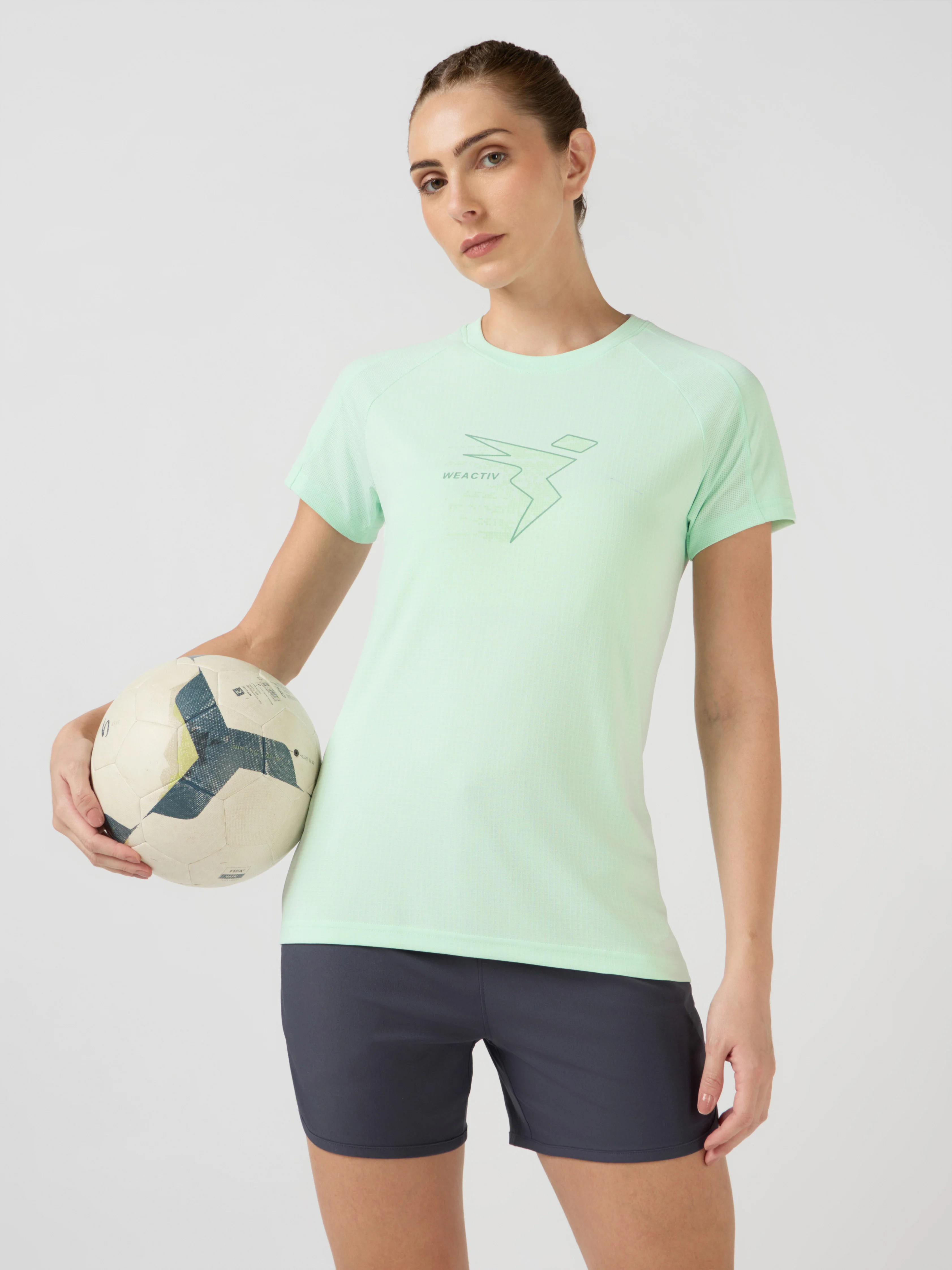 Women Printed Slim Fit Round Neck Sports Tee with TECHNOCOOL+