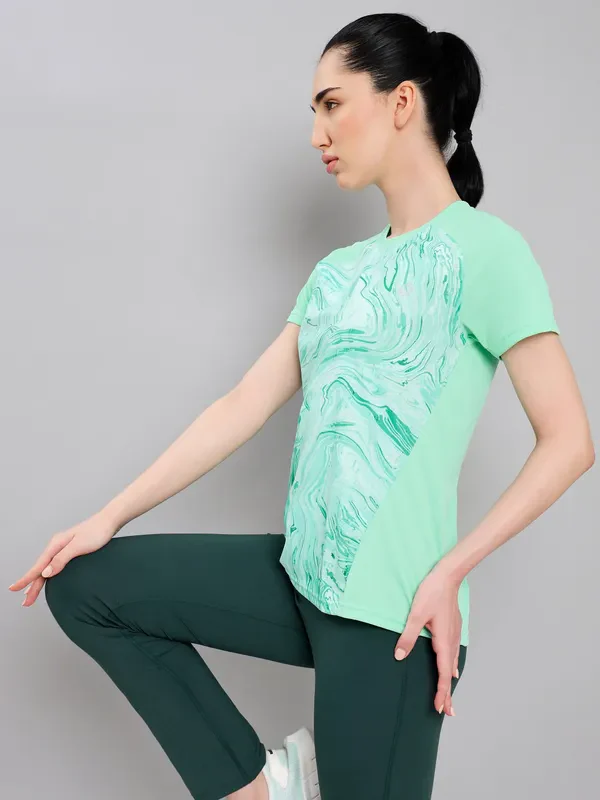 Women Abstract Print Slim Fit Crew Neck T-shirt with TECHNO COOL+ - Image 4