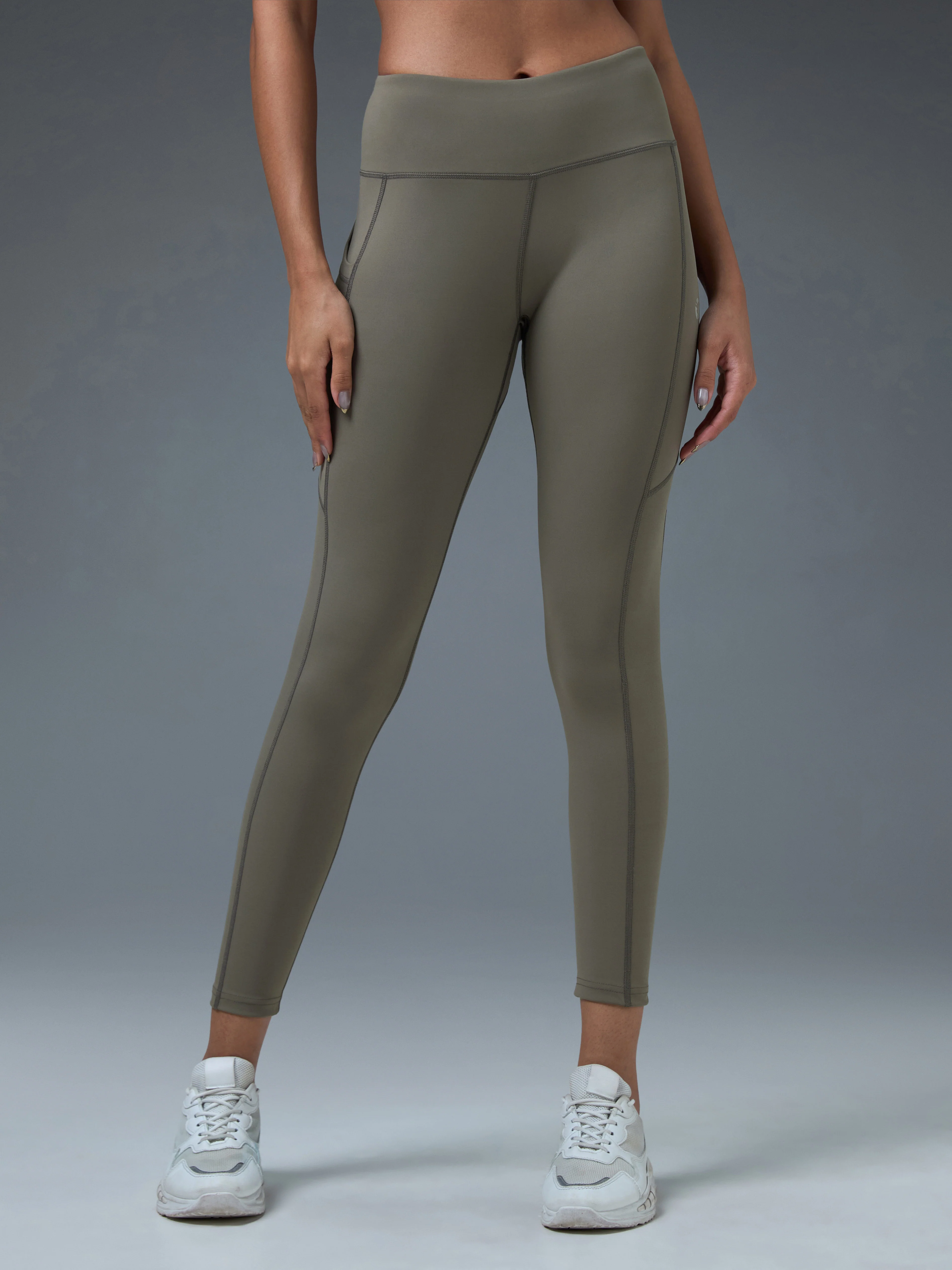 Women Solid Slim Fit Tights with ELASTO LITE