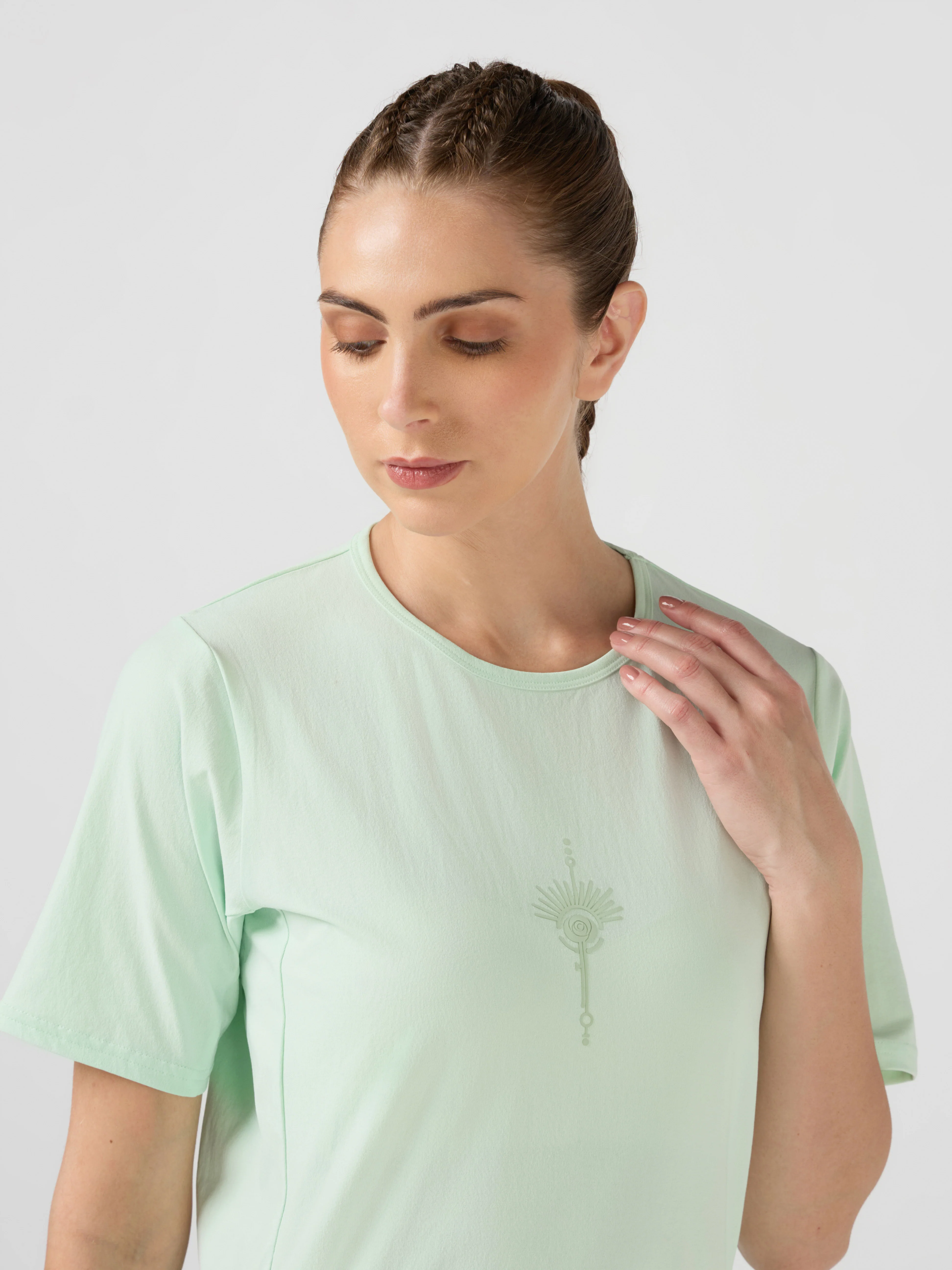 Women Slim Fit Mock Neck  Solid T-shirt with COTFLEX - Image 5