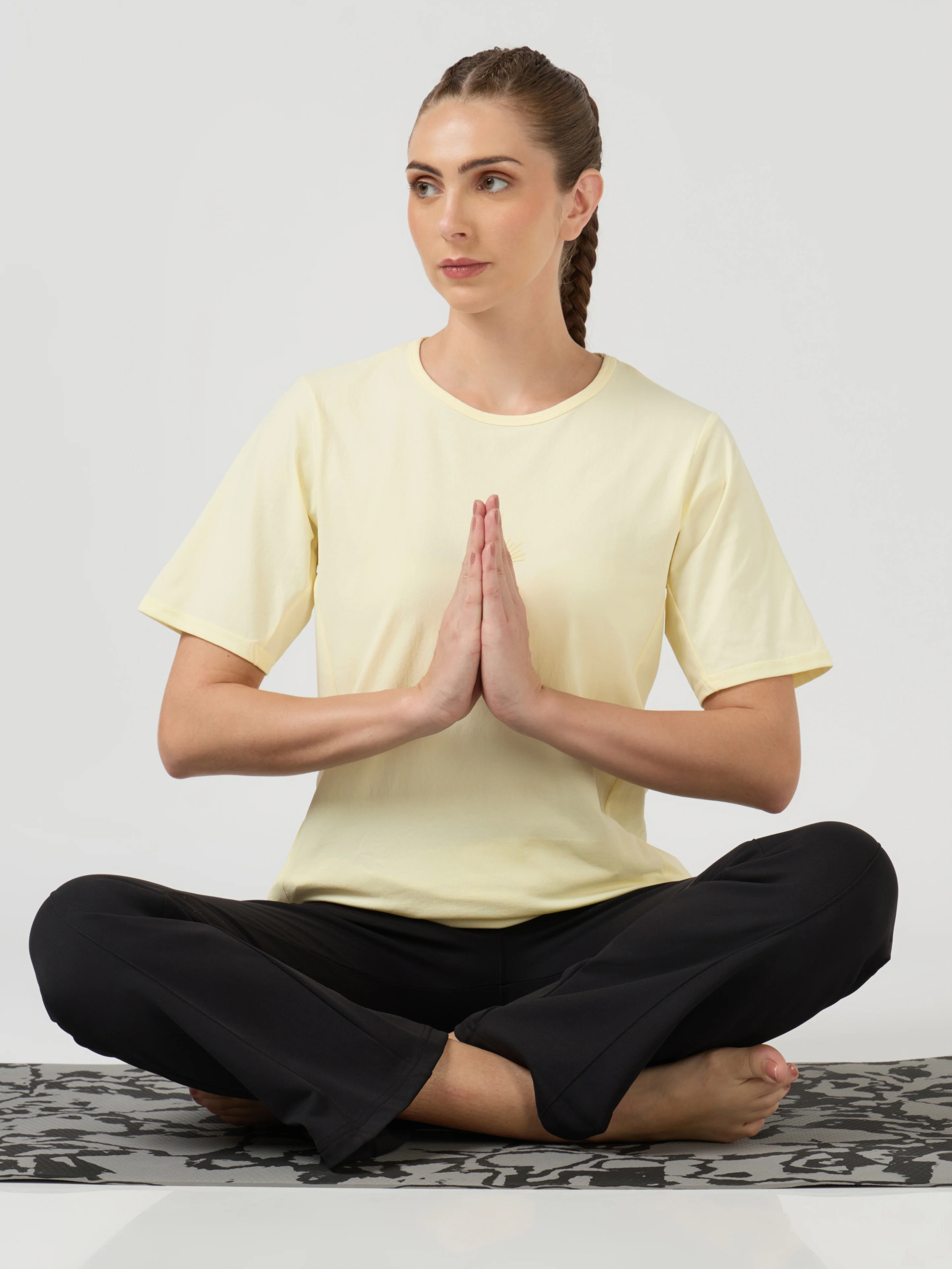 Women Slim Fit Mock Neck  Solid T-shirt with COTFLEX - Image 4