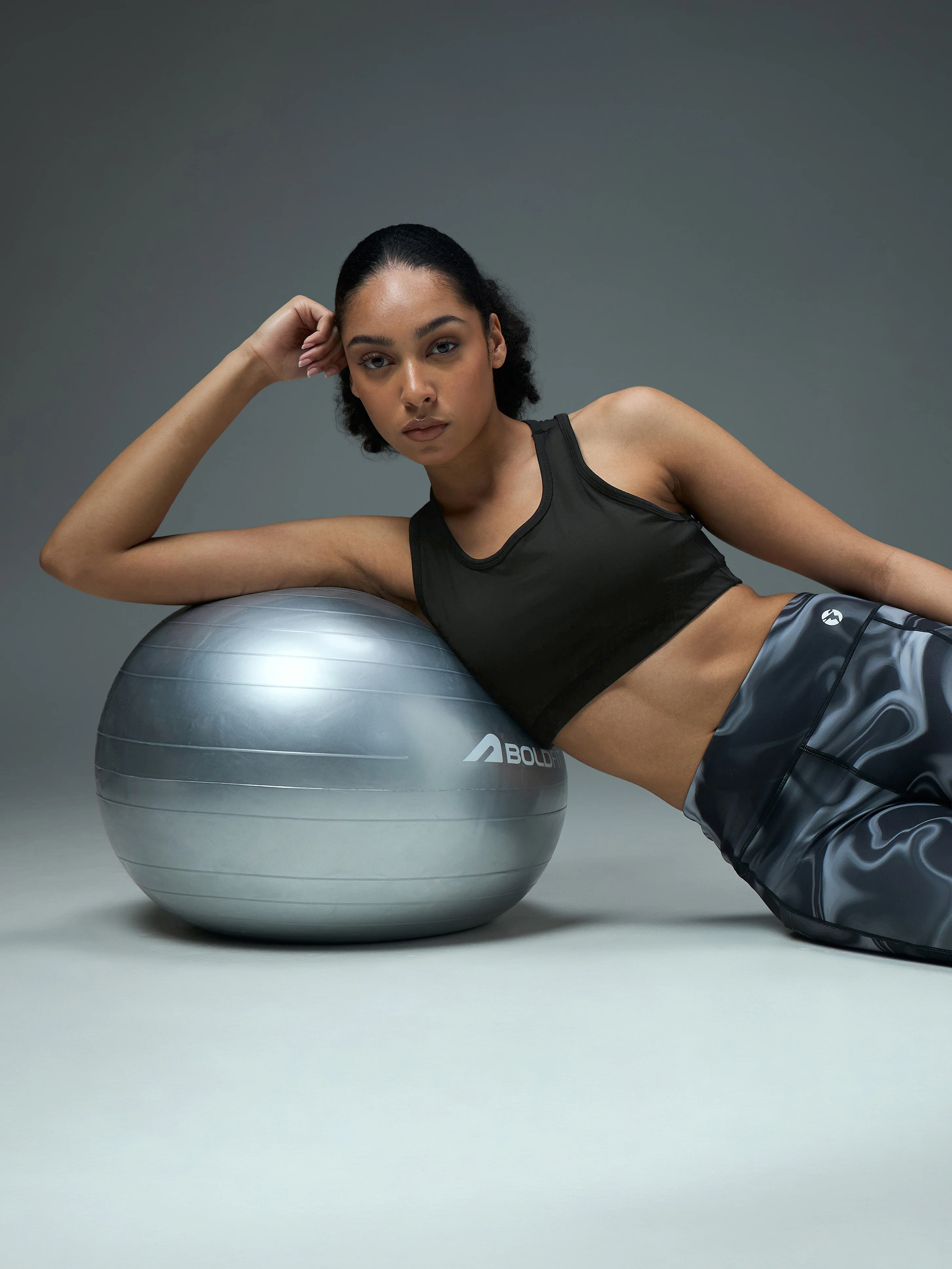 Women Slim Fit Scoop Neck Sports Bra with ELASTO PLUS for Training - Image 4
