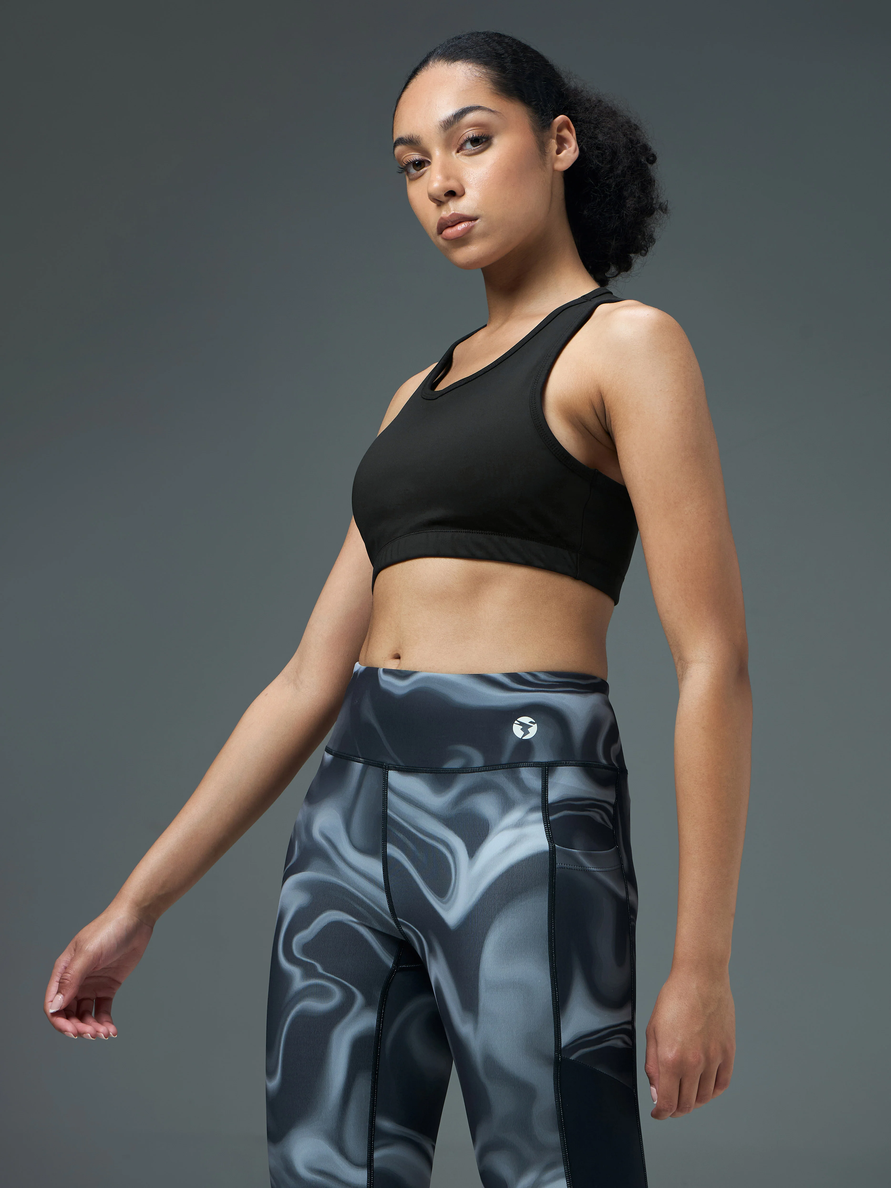 Women Slim Fit Scoop Neck Sports Bra with ELASTO PLUS for Training - Image 5