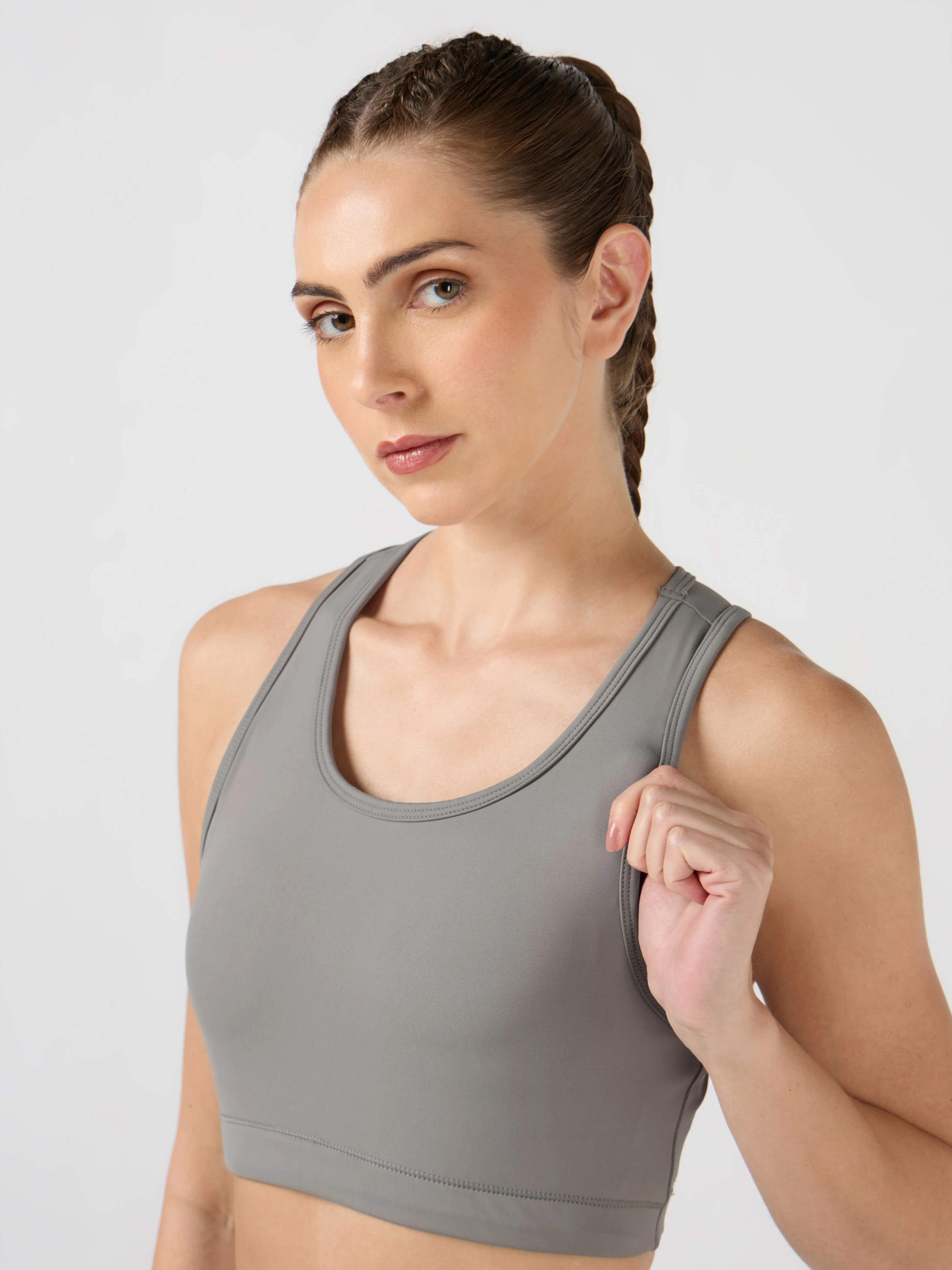 Women Slim Fit Scoop Neck Sports Bra with ELASTO PLUS for Training - Image 5