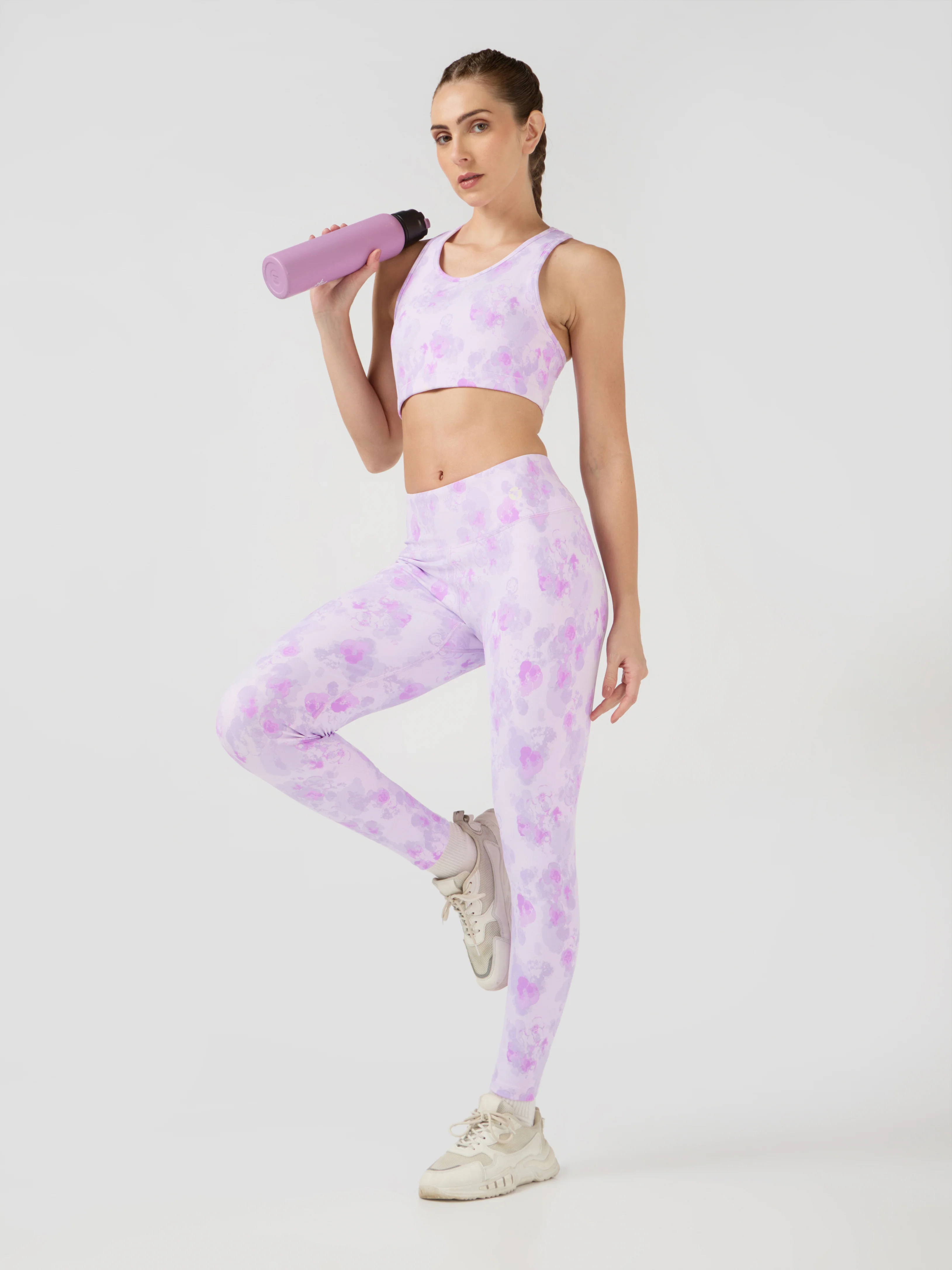 Women Slim Fit Scoop Neck Sports Bra with ELASTO PLUS - Image 4