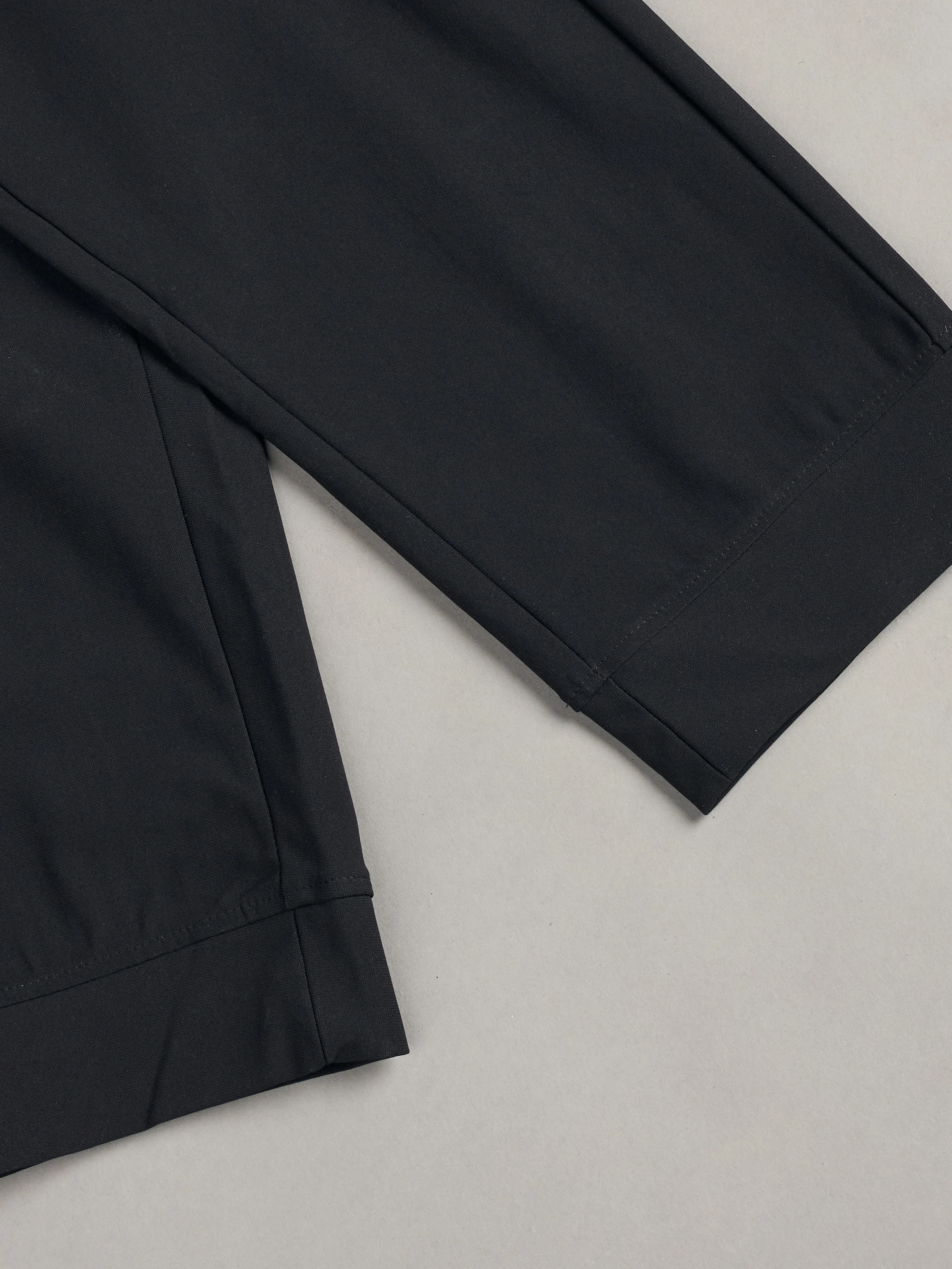 Women Solid Slim Fit Joggers with DURACOOL+ - Image 9